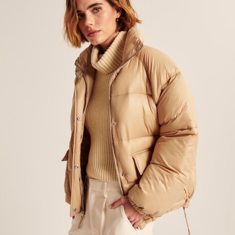 🧡 Abercrombie Oversized Utility Puffer Light Brown - Picture 4 of 10